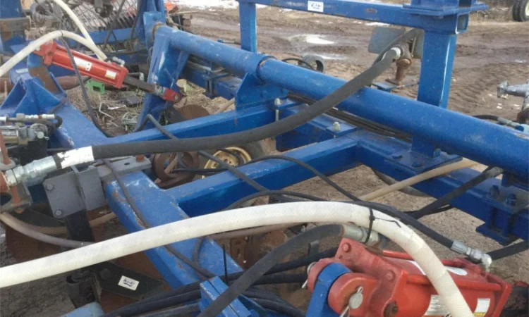 Аппликатор внесения безводного аммиака Blu-Jet Land Walker 17 рядов - фото № 6