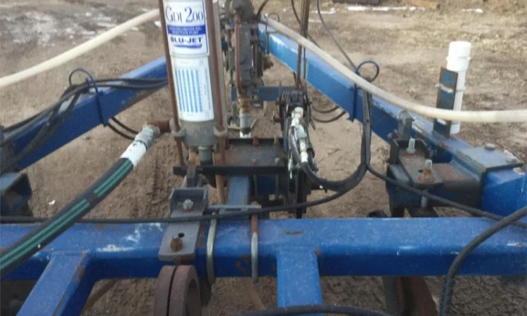 Аппликатор внесения безводного аммиака Blu-Jet Land Walker 17 рядов - фото № 7