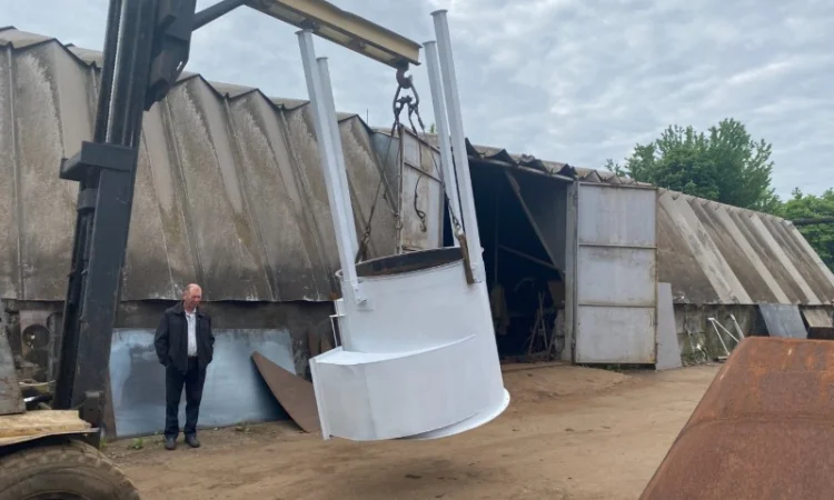 Силос, бункер со шнеком для сыпучих материалов и зерновых - фото № 7