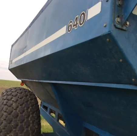 Бункер перегрузчик Kinze 640 22000 л - фото № 10