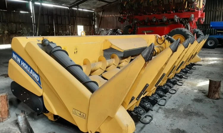 Жатка кукурузная New Holland 8 рядная - фото № 7