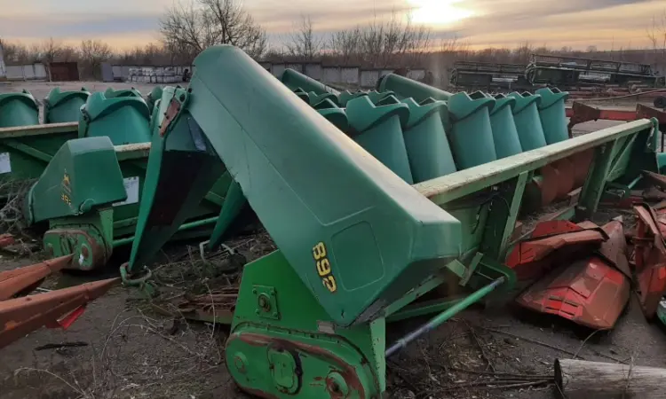 Жатка кукурудзяна John Deere 892 - фото № 10