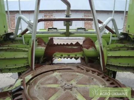 Жатка сплошного среза CLAAS RU-450. - фото № 1