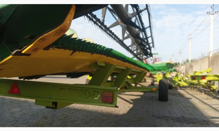 Жатка зернова John Deere 930 F - фото № 2