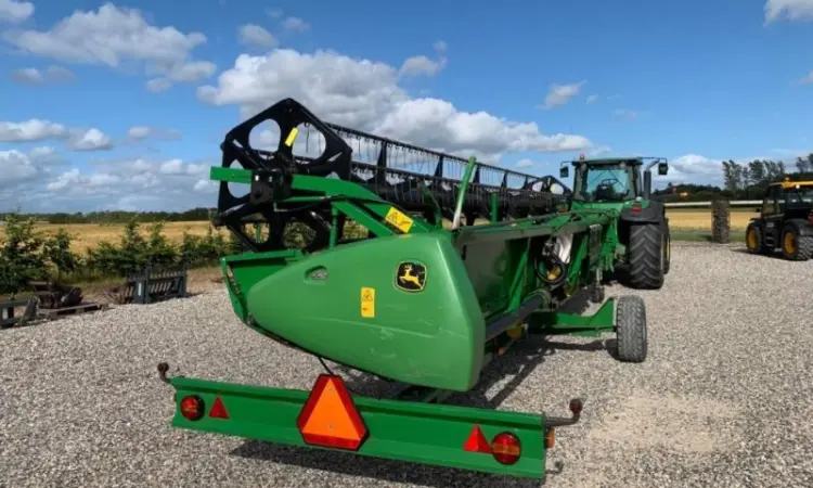 Жниварка JOHN DEERE 630 R - фото № 2