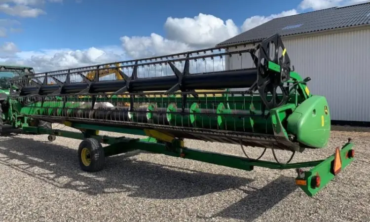 Жниварка JOHN DEERE 630 R - фото № 6
