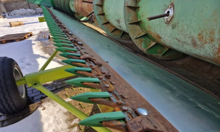 Жатка John Deere 930 Flex (2002) - фото № 5