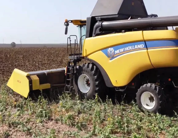 Жатка для уборки подсолнечника на Джон Дир - фото № 5