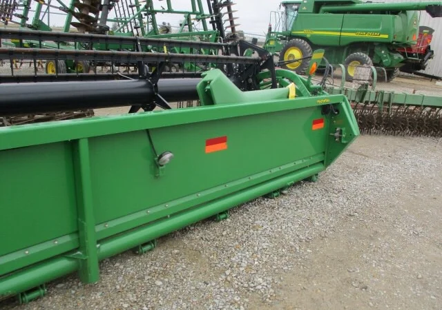 Жатка соевая John Deere 635F - фото № 7