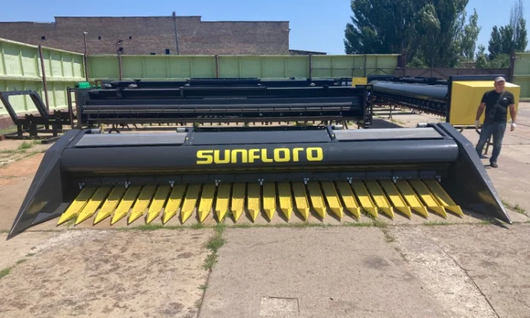 Жатка для уборки подсолнечника Sunfloro Shaft 6 - фото № 2