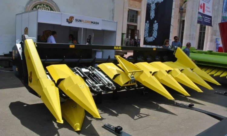 Жатка для уборки кукурузы Flora Corn 870 8-ми рядковая - фото № 5