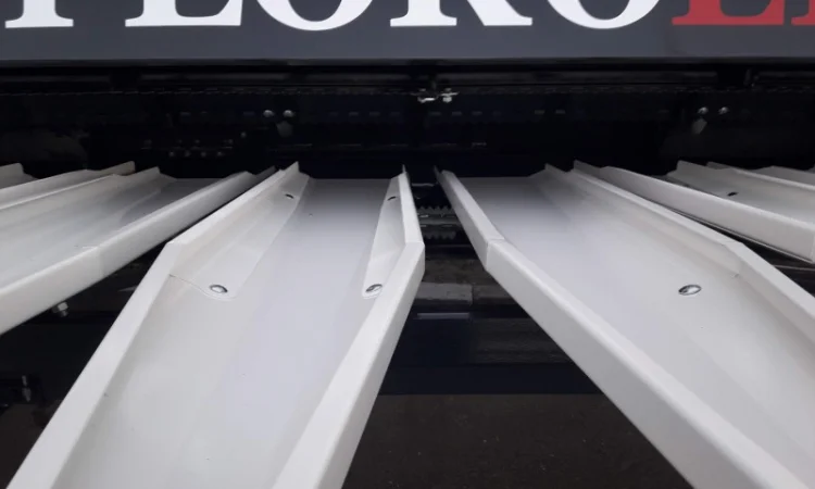 Новая жатка для уборки подсолнечника SUNFLORO LIGH SUNSPEED ширина захвата от 9 м до 12м - фото № 3