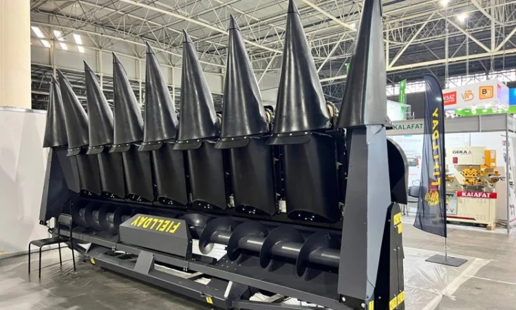 Жниварка для збирання кукурудзи FIELLDAY 8-ми рядкова - фото № 3