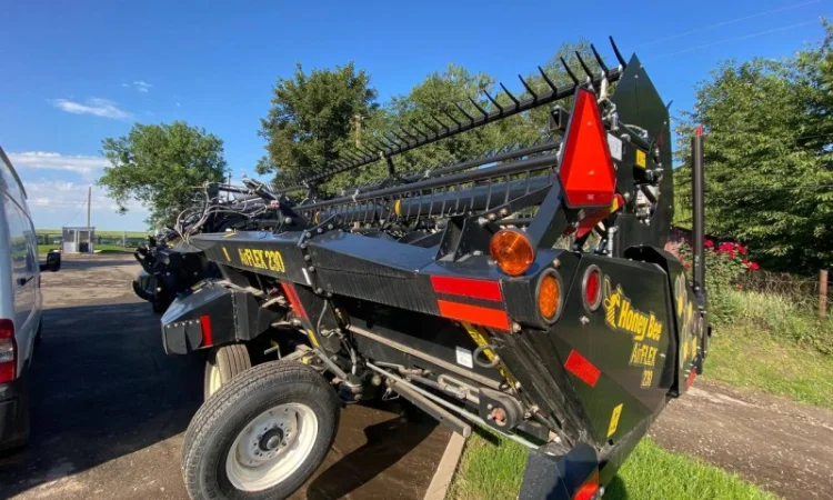 Продам жатку флекс Honey Bee Air Flex з стрічковим транспортером Р - фото № 2