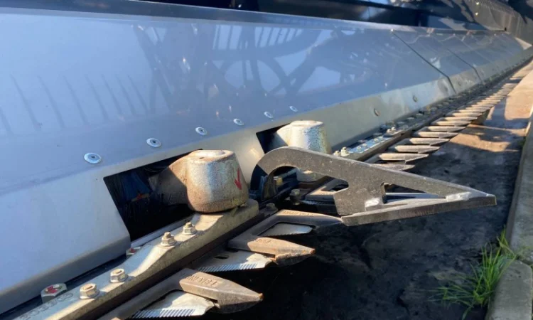 Продам жатку флекс Honey Bee Air Flex з стрічковим транспортером Р - фото № 6