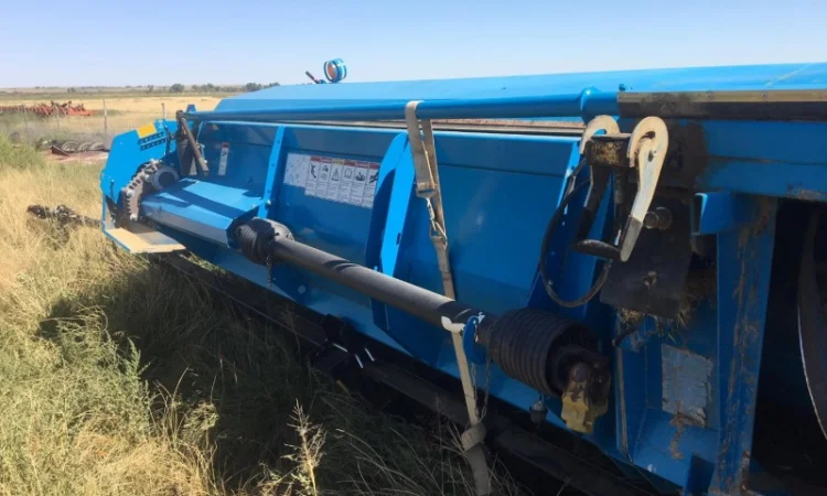 Очесывающая жатка SHELBOURNE Reynolds CVS32 9, 7 м. б/у - фото № 3