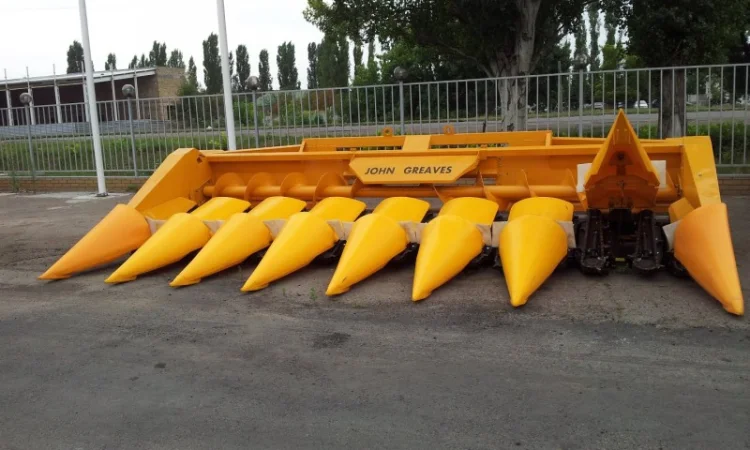 Жатка для уборки кукурузы ЖК-80 (JOHN GREAVES), жатка для уборки кукурузы - фото № 1