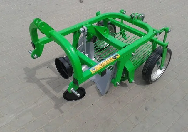 Копалка вибрационнaя Bomet Бомет Z-655 с задним выбросом Польша - фото № 4