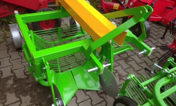 Картоплекопалка, копачка для картоплі вібраційна з викідом на бік BOMET (PL) - фото № 4