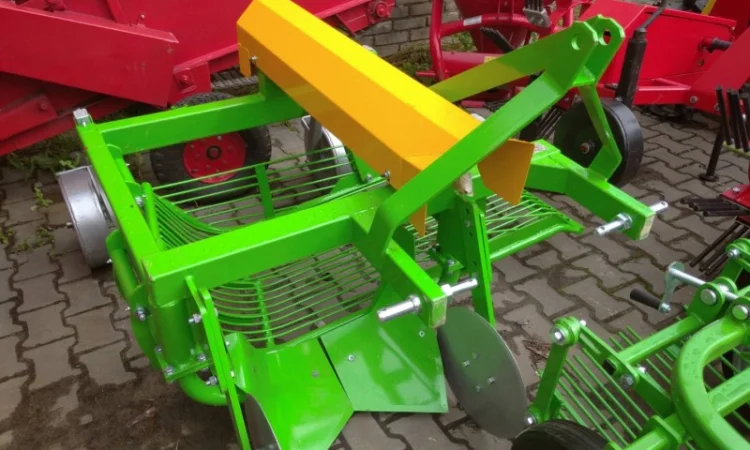 Картоплекопалка, копачка для картоплі вібраційна з викідом на бік BOMET (PL) - фото № 9