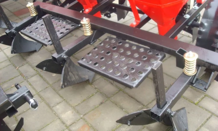 Машина для уборки кртофеля (картофелесборщик) - фото № 4