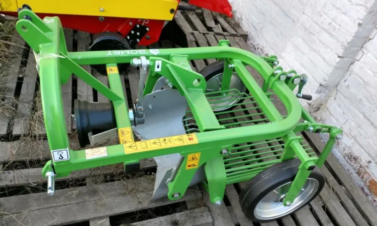 Картоплекопачка копалка вібраційна задній викід Бомет Bomet Польща - фото № 5