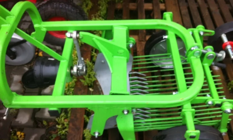 Картоплекопачка копалка вібраційна грохотна задня задній викід назад Бомет - фото № 8