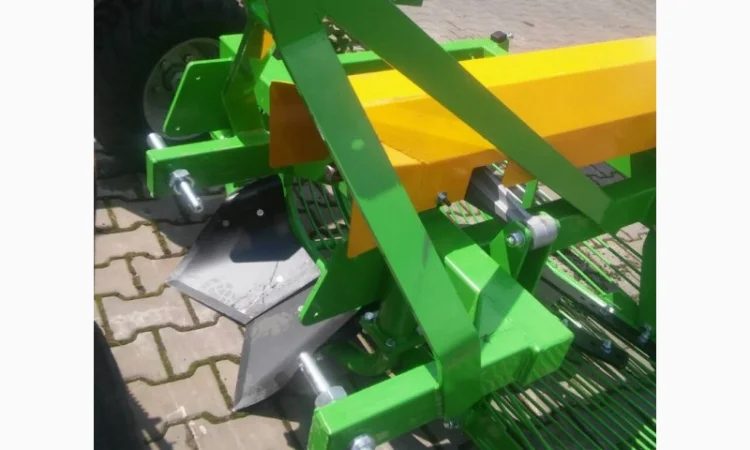 Картоплекопачка копалка вібраційна трячучка грохотна на бік Бомет - фото № 5