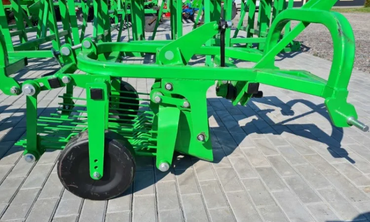 Картоплекопалка однорядна вібраційна (грохотна) Z655/1 фірми Bomet - фото № 20