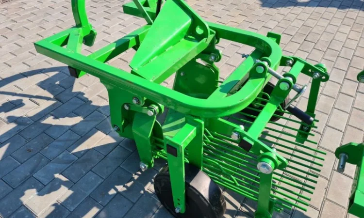 Картоплекопалка однорядна вібраційна (грохотна) Z655/1 фірми Bomet - фото № 6