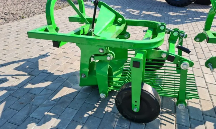 Картоплекопалка однорядна вібраційна (грохотна) Z655/1 фірми Bomet - фото № 5