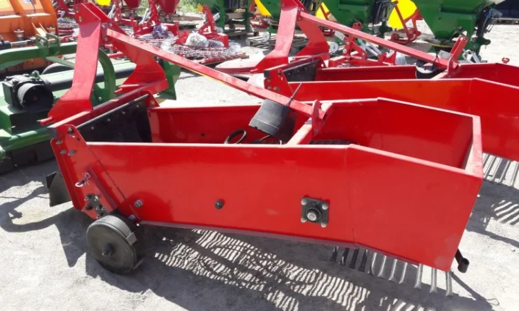 Транспортерна однорядна копалка фірми Wirax (Польща) - фото № 4