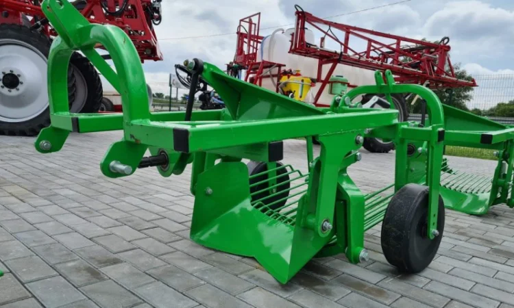 Однорядний картоплекопач вібраційний (грохотний) Z655/1 фірми Bomet - фото № 19