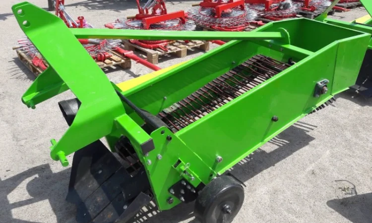 Картофелекопатель однорядный и двухрядный фирм Bomet, Wirax (Польша) - фото № 4