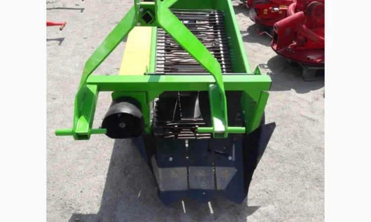 Однорядна транспортерна копачка фірми Bomet (Оригінал) - фото № 2