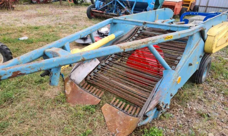 Двухрядная картофелекопалка Z-609 фирмы Agromet (Польша) - фото № 7