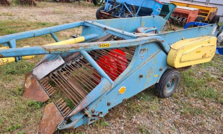 Картофелекопатель двухрядный Z-609 фирмы Agromet (Польша) - фото № 6