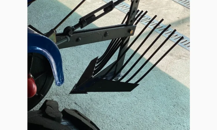 Картоплекопач лапа до мотоблока, в Народі «АКУЛА» - фото № 1