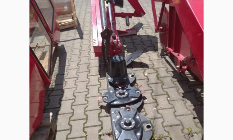 Косилка роторная 2.4 м дорожняя Виракс Wirax Польша - фото № 1