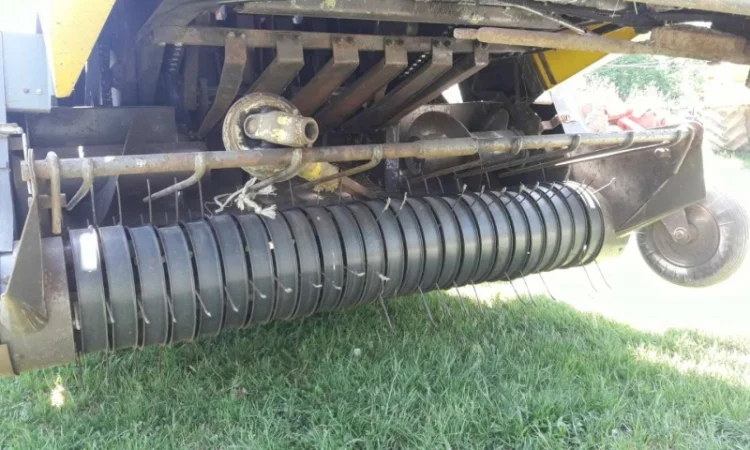 Прес-підбирач тюковий Rivierre Casalis RC 8080 (Б/У - фото № 2