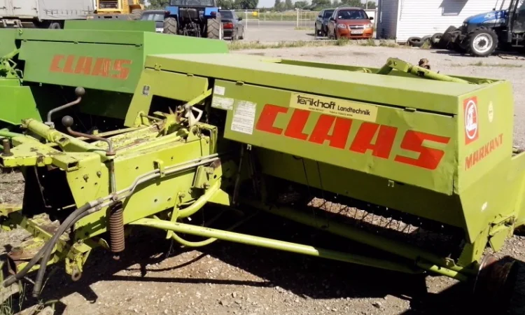 Тюковый пресс-подборщик Клас Маркант 50 гидро-выброс - фото № 3