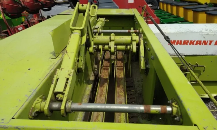 Пресс-подборщик Клас Маркант 65 - фото № 7