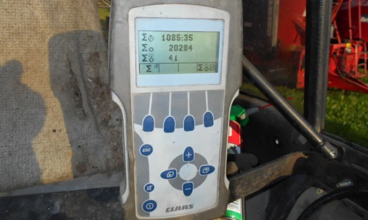 Прес-підбирач Claas VARIANT 370 - фото № 4