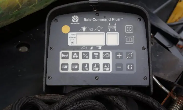 Рулонный пресс подборщик New Holland BR 6090 / рулоннік Нью Холанд - фото № 3