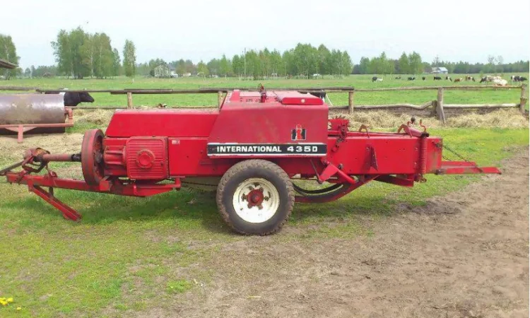 Продам тюкопрес, пресс подборщик Интернационал 435Д / прес підборщик International 435 D - фото № 4