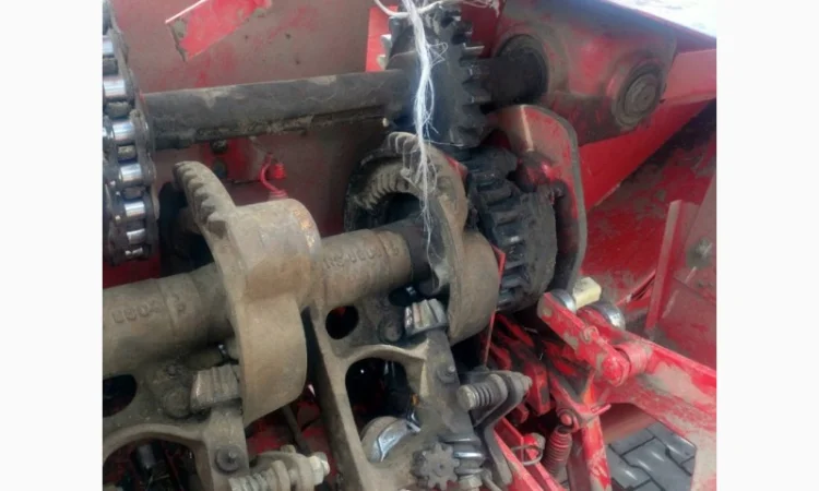 Прес підбирач прес подборщик тюкопрес Sipma 244 - фото № 9