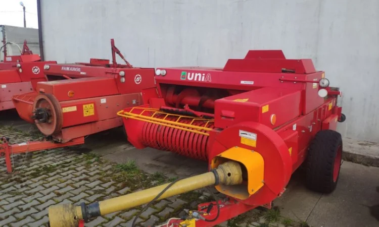 Прес підбирач тюкопрес тюковщик Famarol - фото № 1