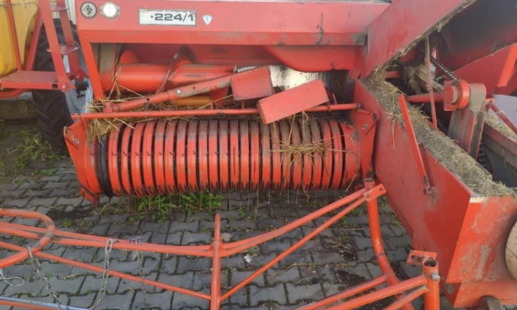 Прес підбирач тюкопрес тюковщик Famarol - фото № 17