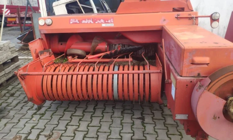 Прес підбирач тюкопрес тюковщик тюковальник Famarol - фото № 10