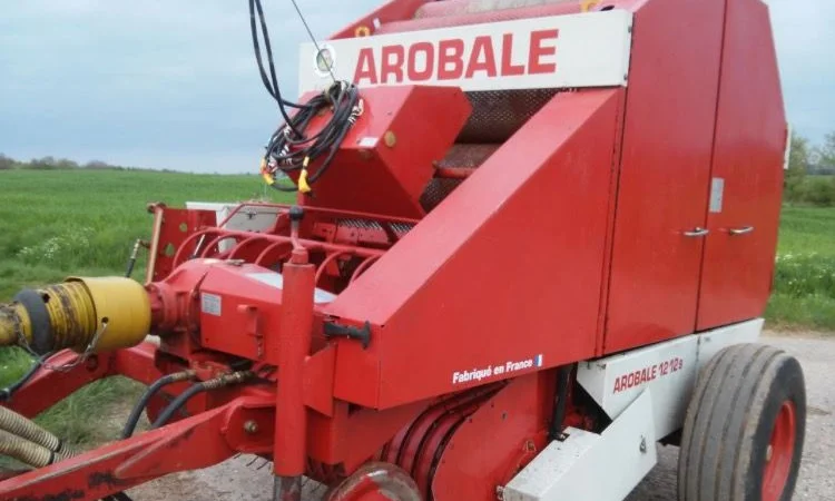 Прес-підбирач рулонний CLAAS Rollant 44 - фото № 2